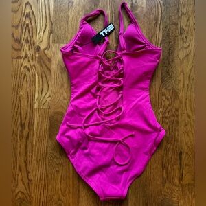 TA3 Plungey Mega Sculpting Suit Pink M
